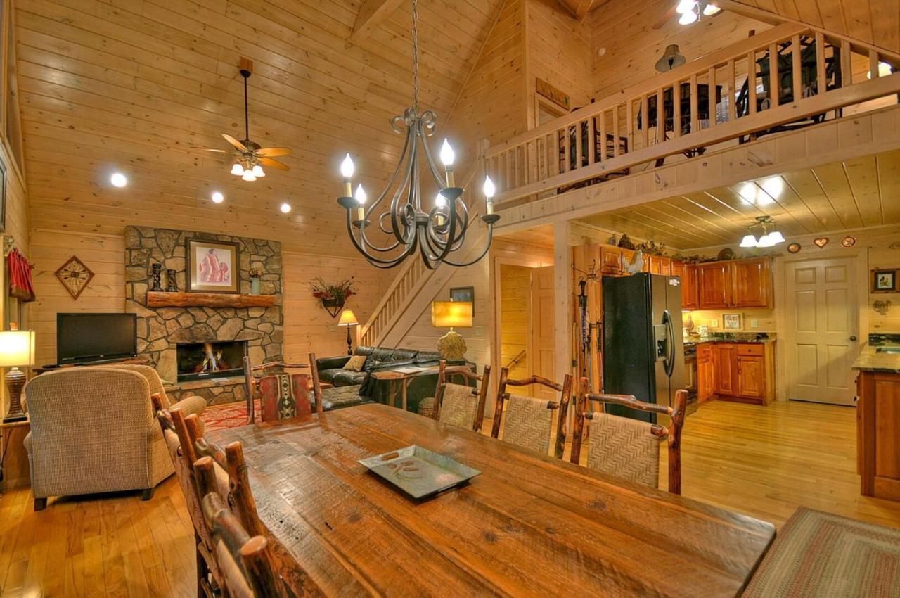 Aska Adventure Lodge Blue Ridge Ngoại thất bức ảnh